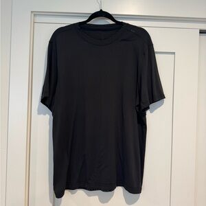 Lululemon License to Train Black T-Shirt Size L